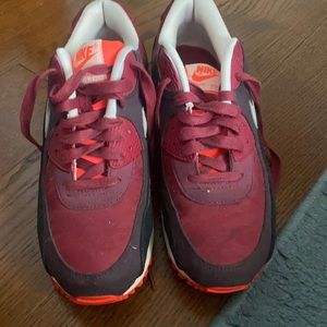 NIKE AIR MAX 90 burgundy